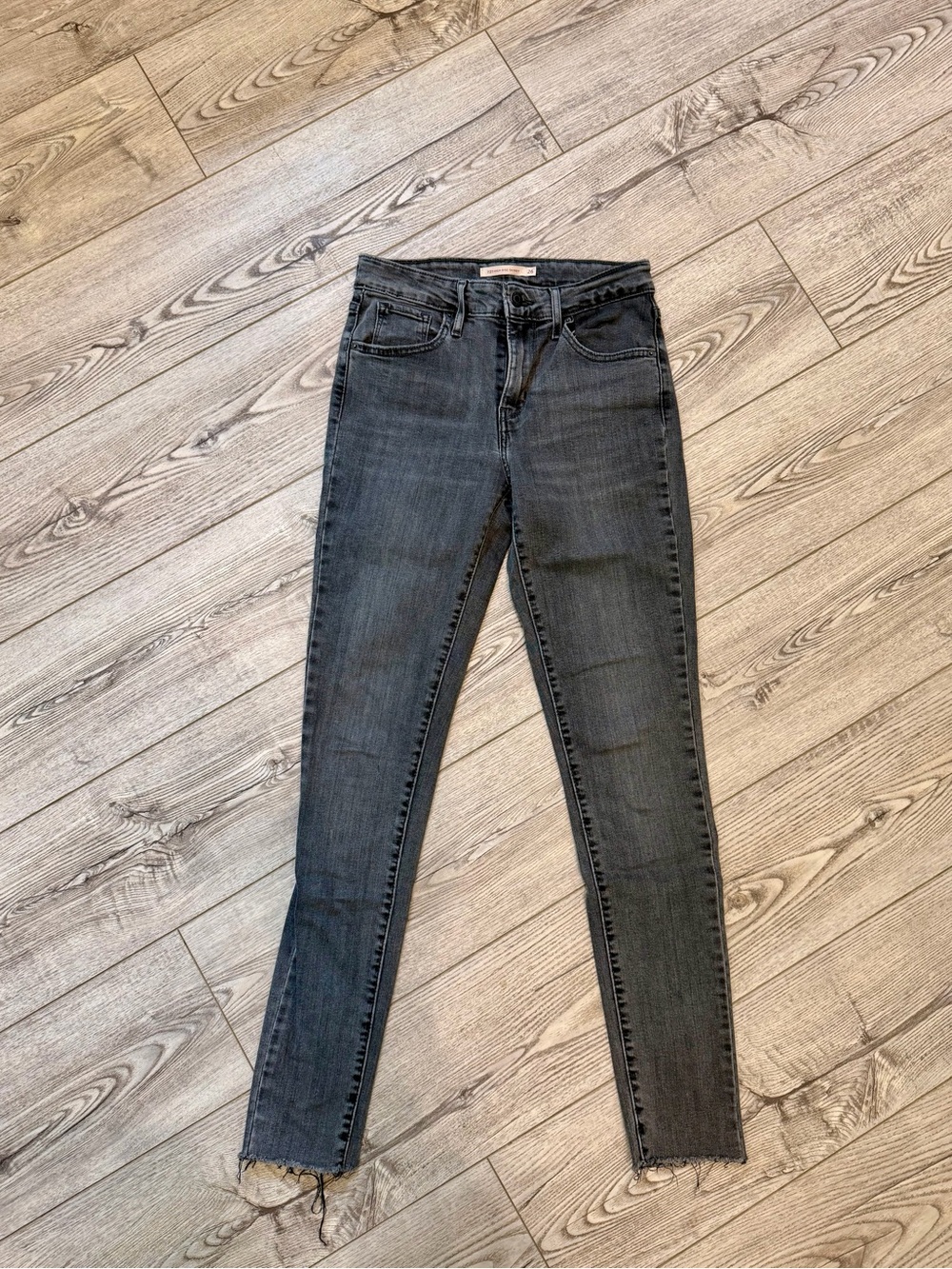 Levi’s 721- HIGH RISE SKINNY - 26